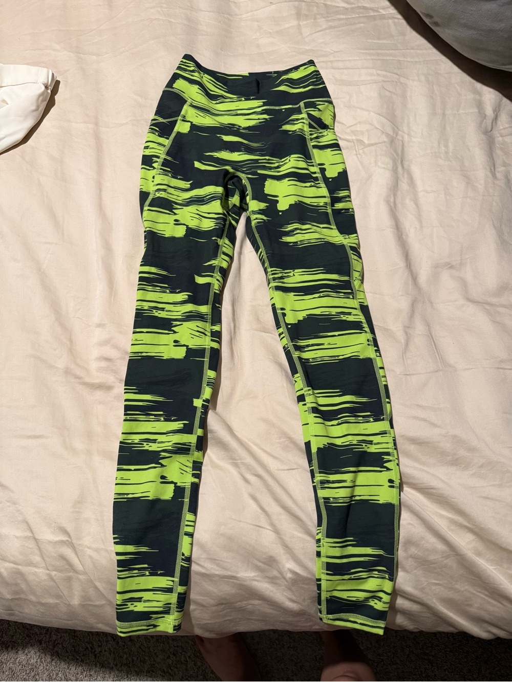 Alphalete Neon Lime & Black Abstract Performance Leggings